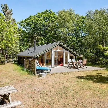 Osa - 150m From The Sea By Interhome *