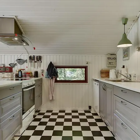 Osa - 150m From The Sea By Interhome