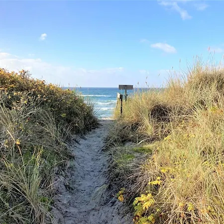 Osa - 150m From The Sea By Interhome *