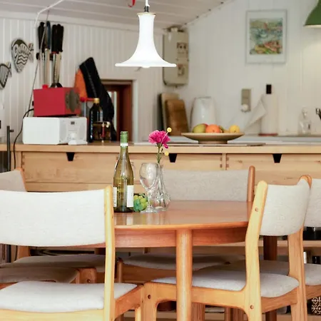 Osa - 150m From The Sea By Interhome